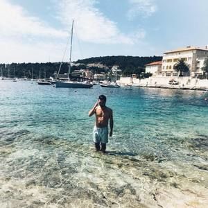 Meet your Posher, Jonathan